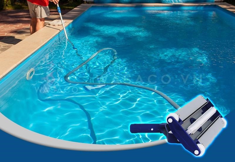 Ứng dụng bàn hút vệ sinh SPS kết hợp với ống mềm hút đáy hồ bơi
