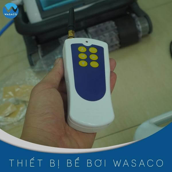 ROBOT VỆ SINH HJ3012