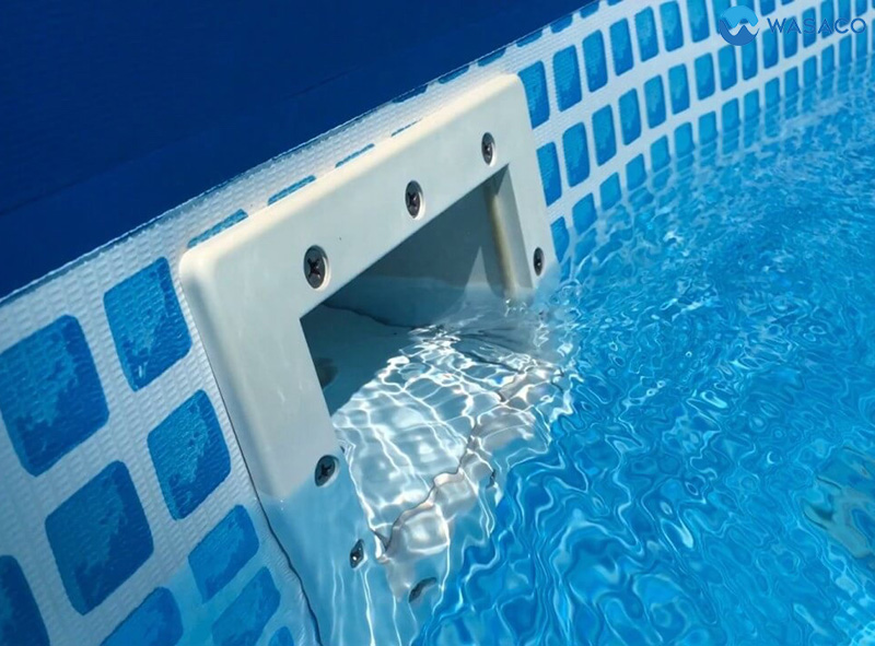Skimmer giúp nước bể bơi luôn sạch