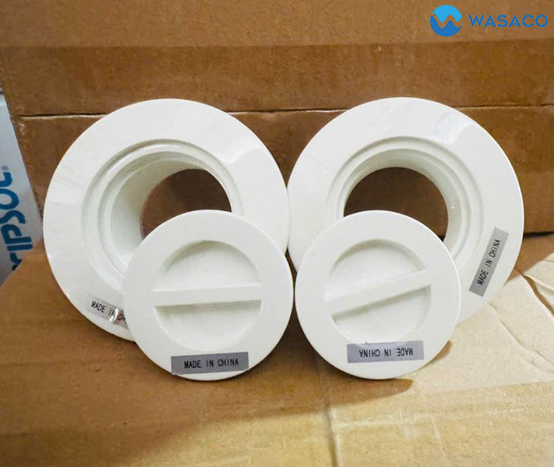 Cận cảnh khớp hút vệ sinh hồ bơi